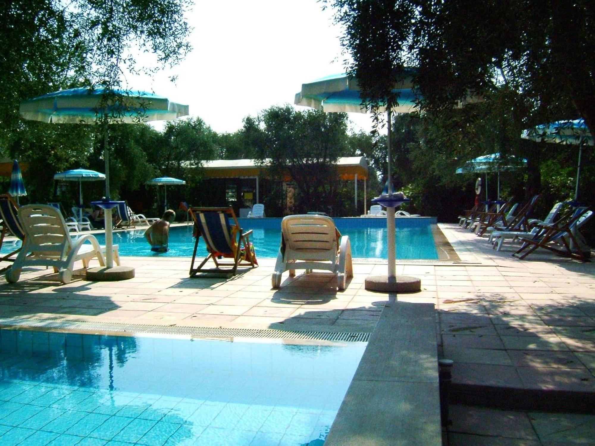 Appartamenti Gallo Club Вьесте Экстерьер фото
