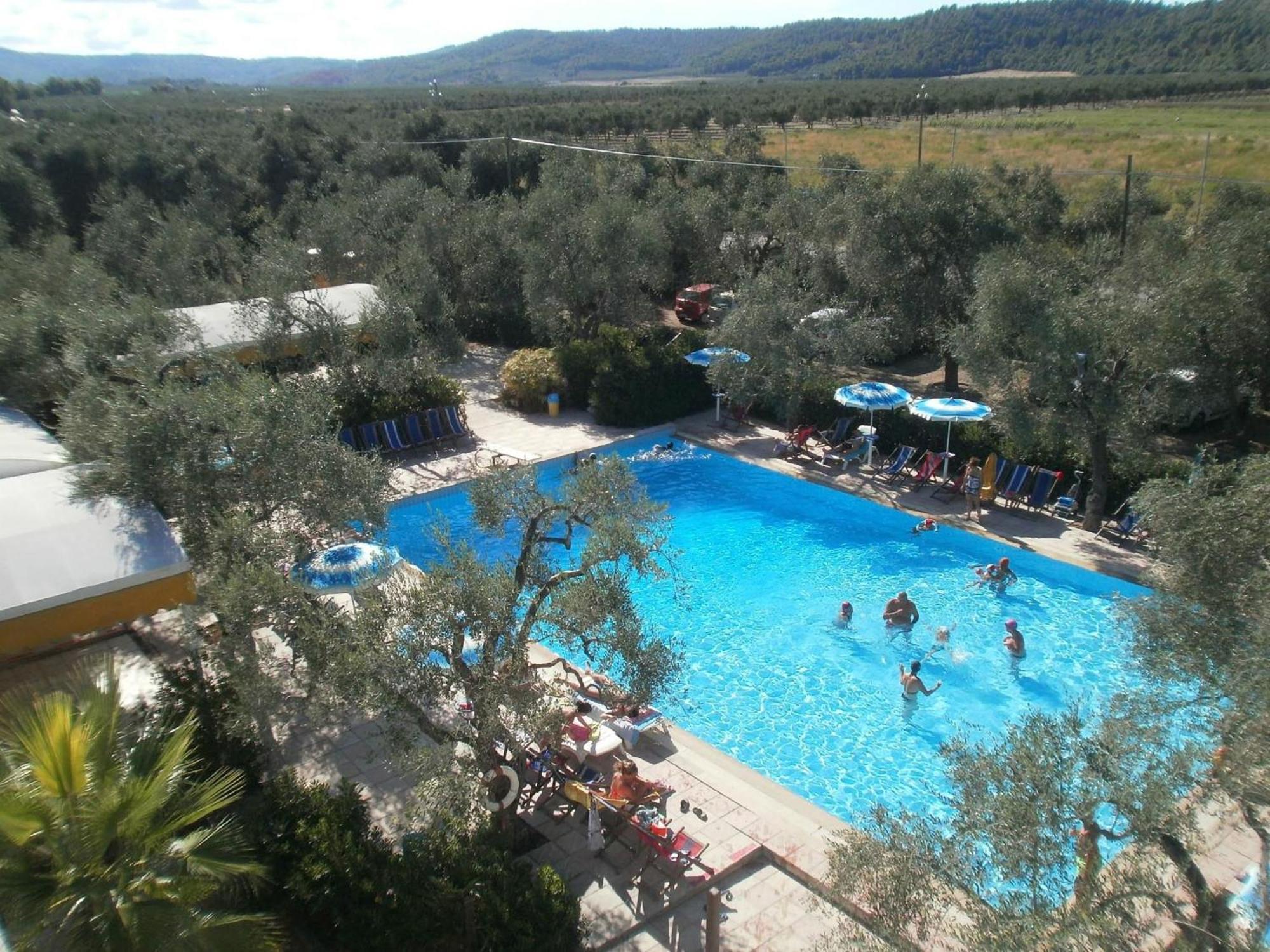 Appartamenti Gallo Club Вьесте Экстерьер фото